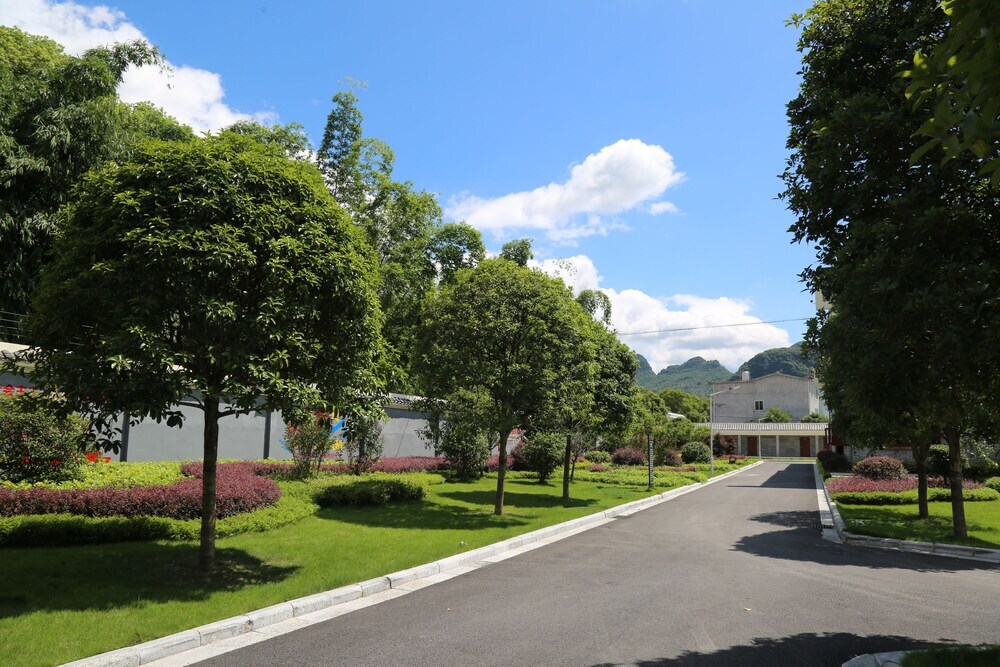 Yangshuo Yangdi Cycle Station - carbon neutral hotel in Yangshuo