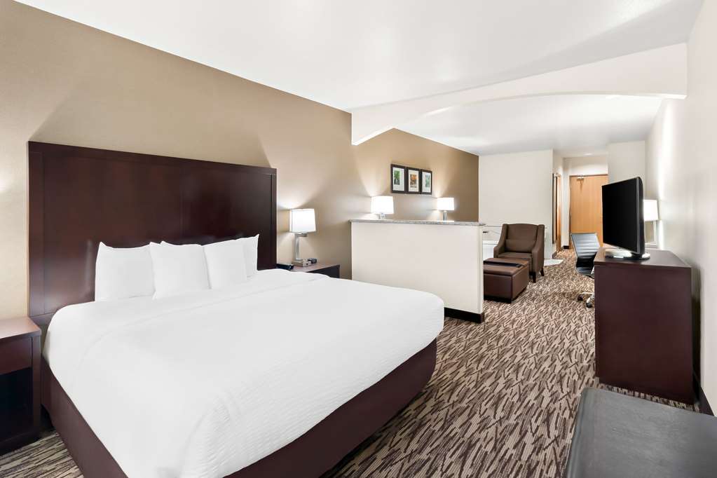 Comfort Suites Portland Airport - photo 19