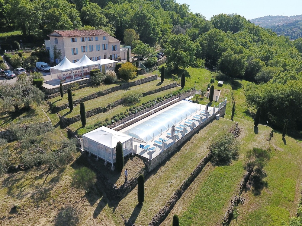 B&B With Charm Quiet With Kitchen & sw Pool — 4-Star Luxury Hotel in Grasse, France