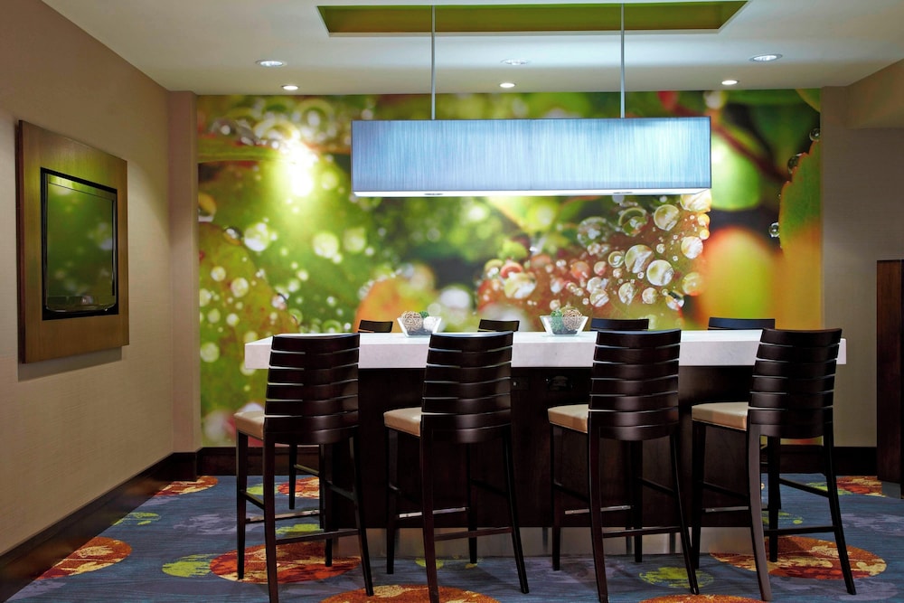 Courtyard by Marriott Ithaca Airport University - photo 22