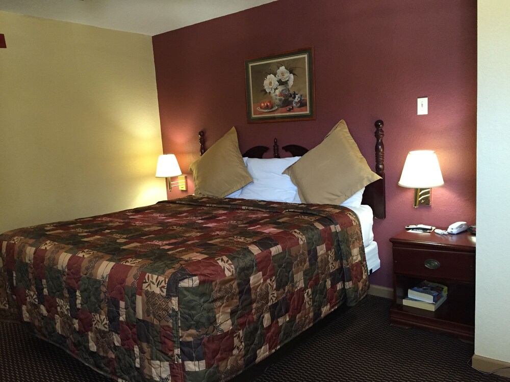 First Western Inn - photo 21