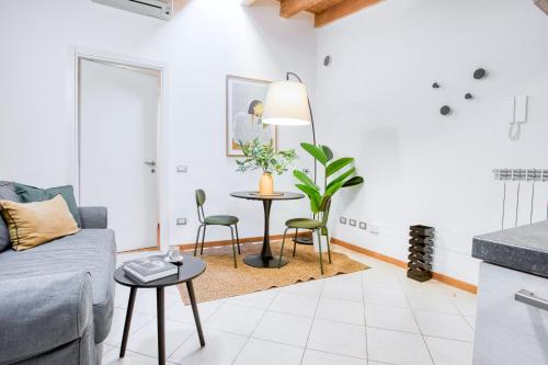 Easylife Milano Buonarroti 9 Citylife — 4-Star Luxury Hotel in Milan, Italy