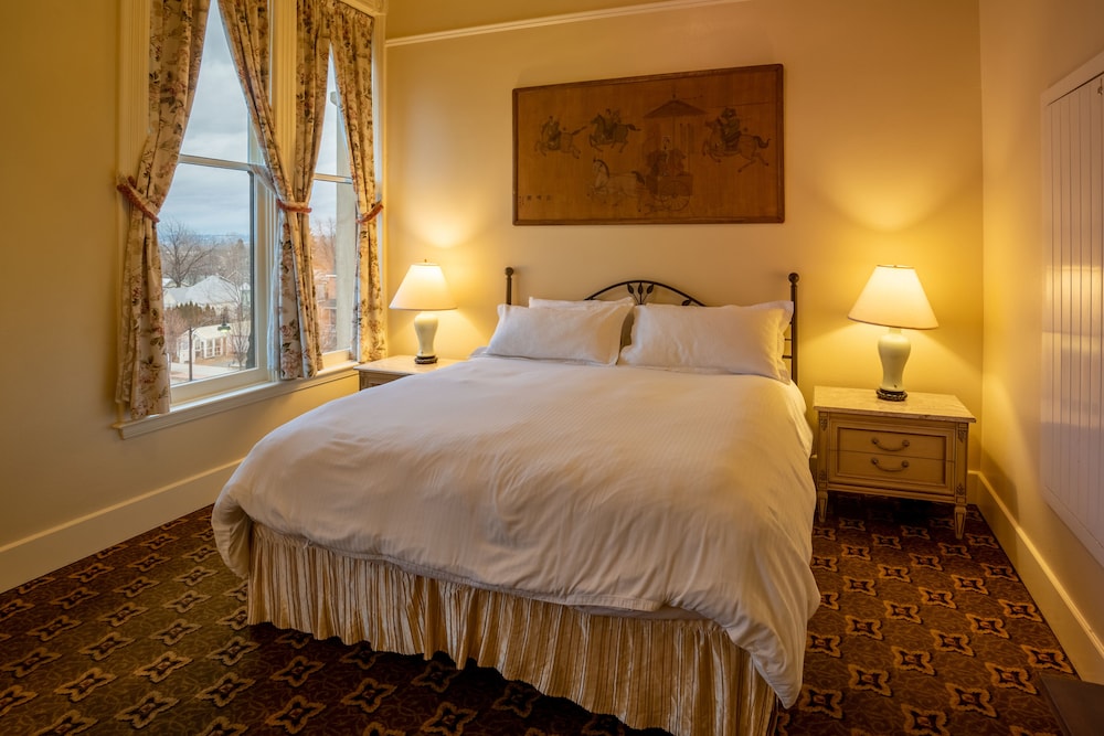 Geiser Grand Hotel - photo 13