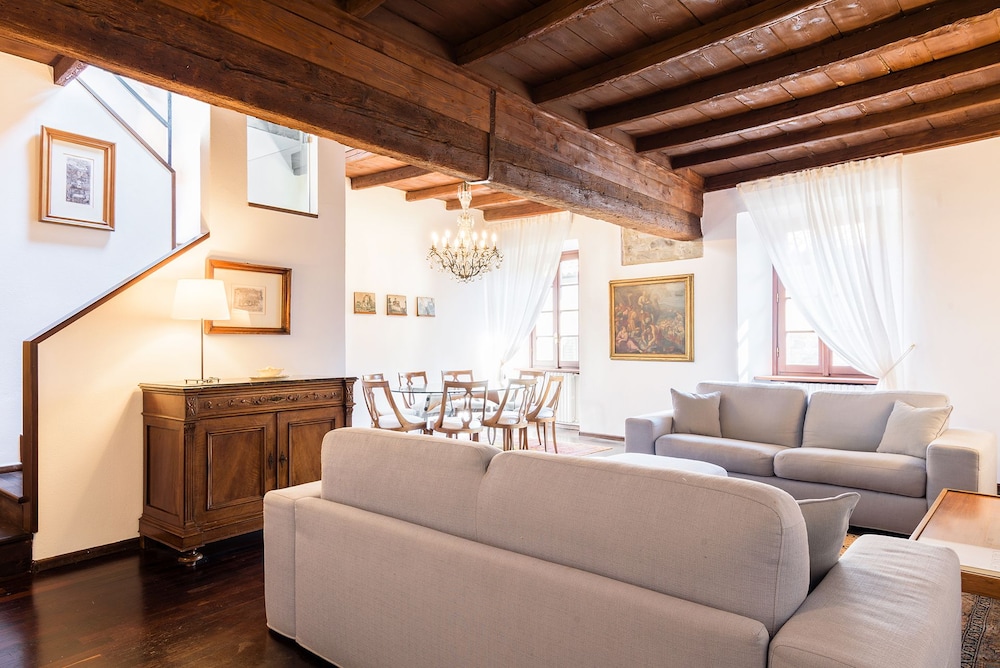 Palazzo del Pero — 4-Star Luxury Hotel in Como, Italy