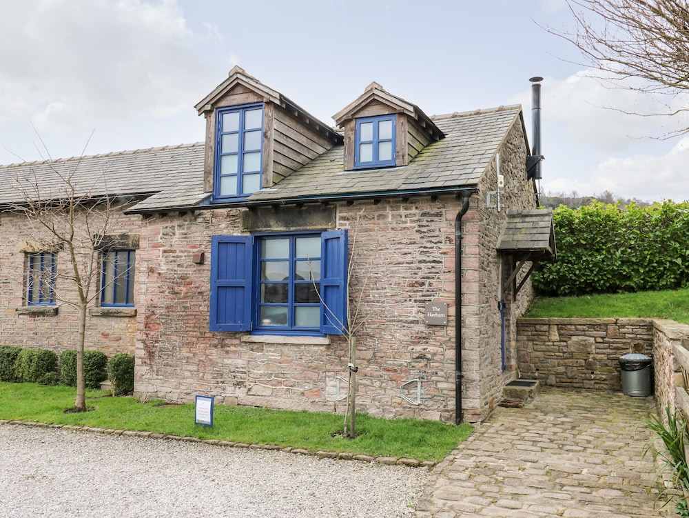 The Hay Barn — hotel in Disley