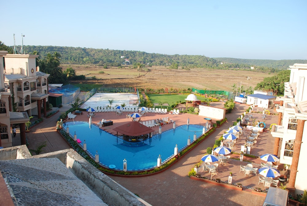 Sun City Resort - carbon neutral hotel in Baga