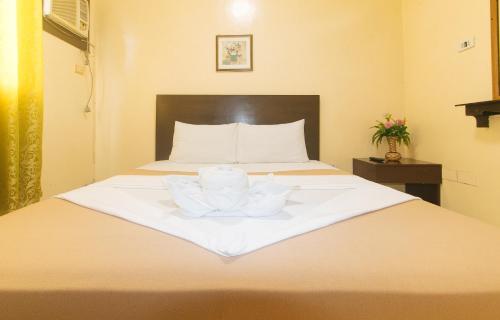 J and T Jamich Suites by RedDoorz in Manila, Philippines