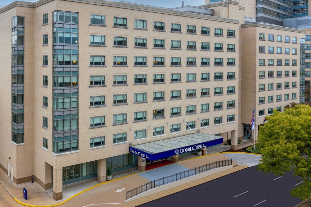 DoubleTree by Hilton St. Louis Forest Park - photo 29