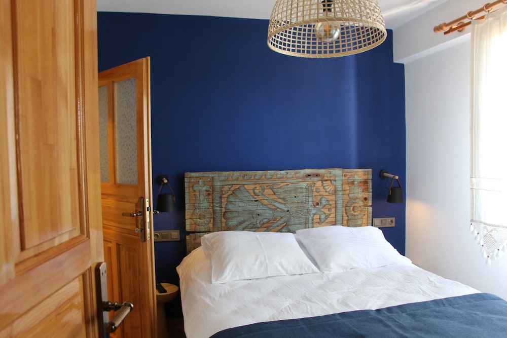 Pelin Inn Ada Evi — Bozcaada
