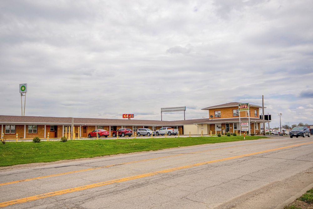 OYO Travelier Motel - photo 99