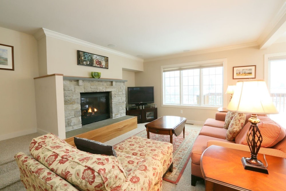 3BR Overlook at Topnotch - photo 12