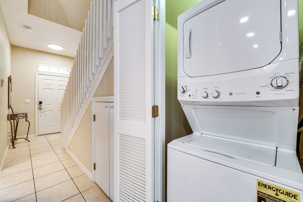 6 Mi to Disney: Resort Home w Pool Access - photo 8