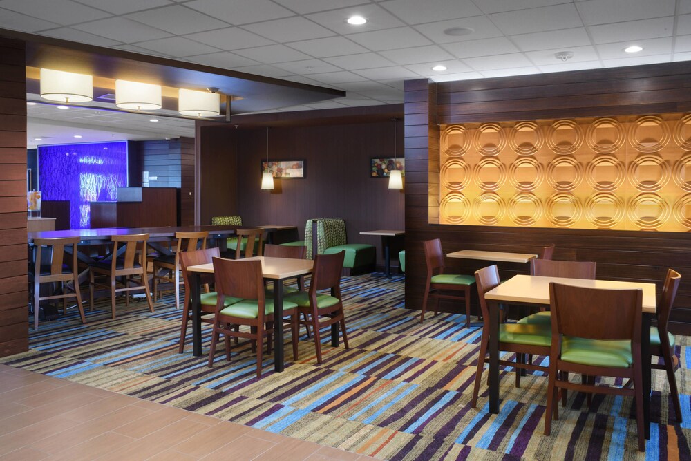 Fairfield Inn & Suites by Marriott Fort Worth South Burleson - photo 16