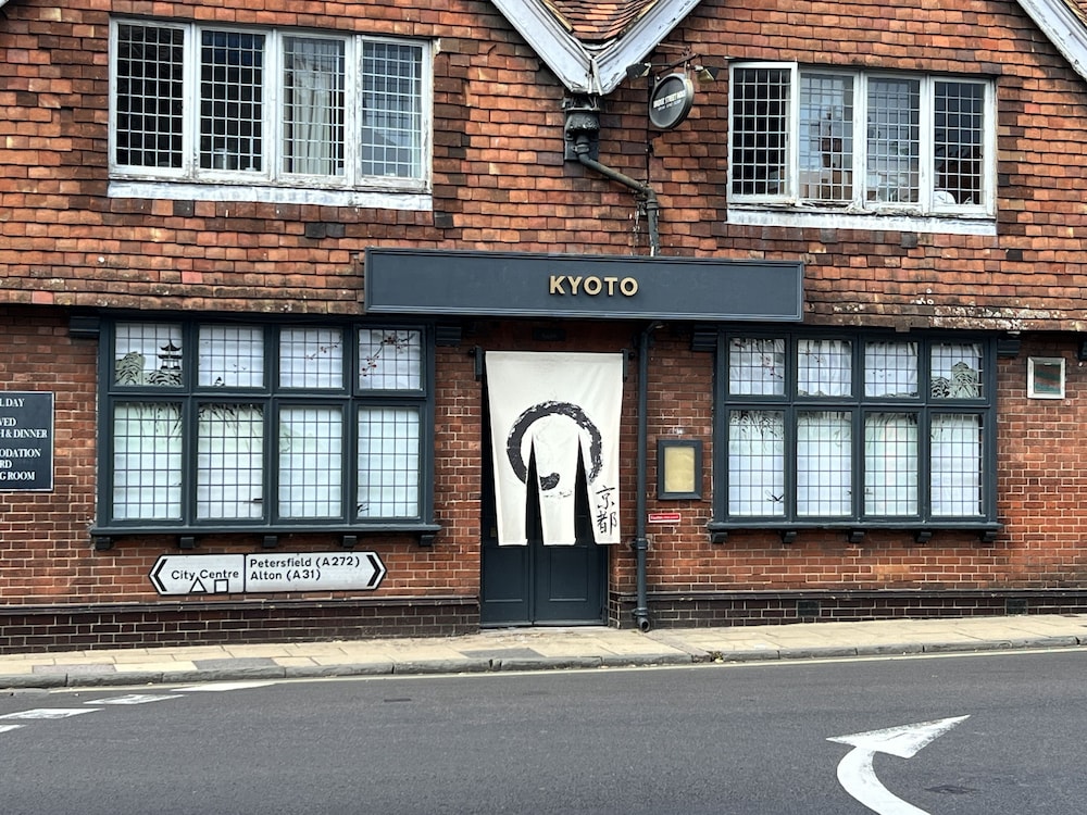 Kyoto Rooms in Winchester, United Kingdom