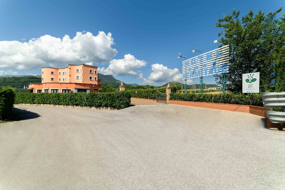 Hotel Hermitage - carbon neutral hotel in Polla