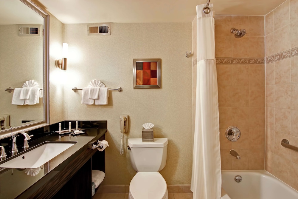 DoubleTree by Hilton Hotel Pleasanton at the Club - photo 22