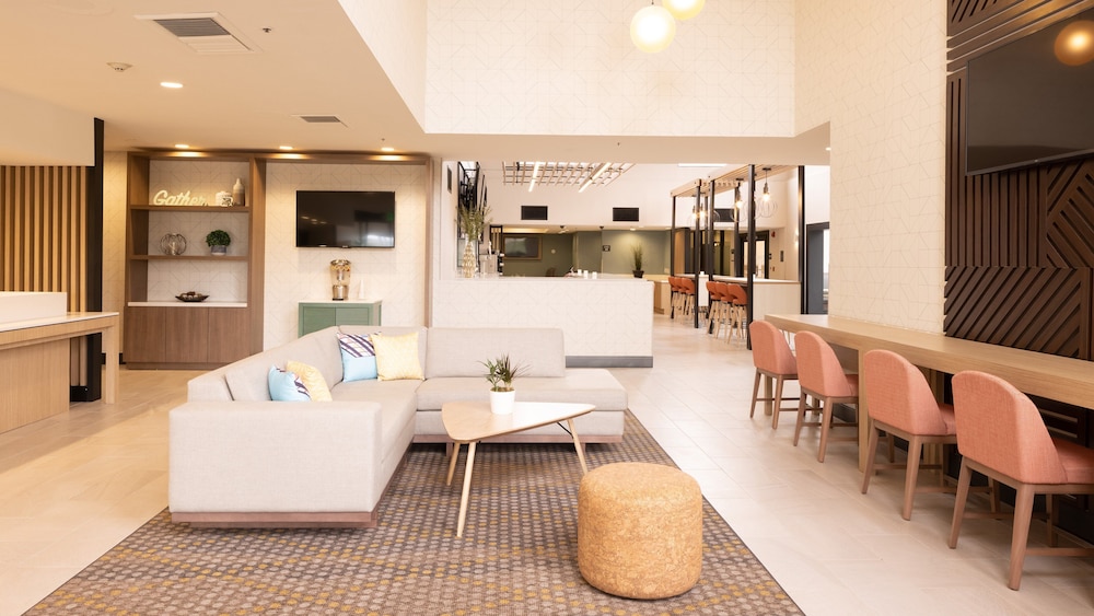 Holiday Inn Santa Ana Orange Co. Arpt by IHG - photo 4