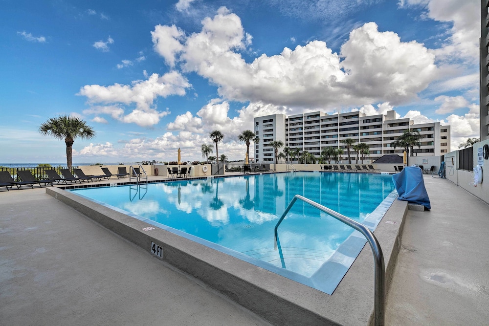 Balcony & Resort Amenities: Gulf Coast Escape - photo 27