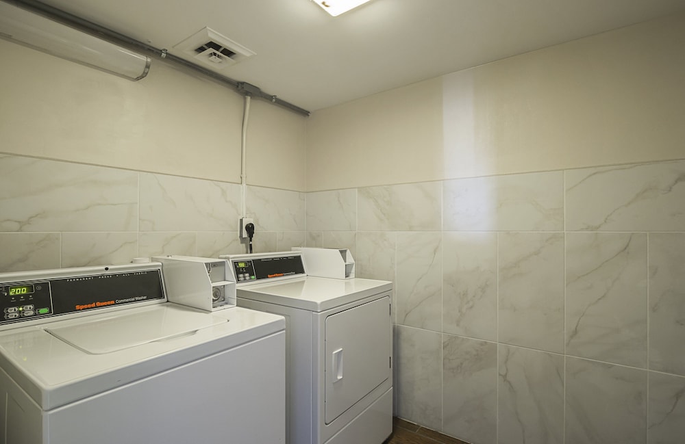 Red Roof Inn & Suites Scottsboro - photo 38