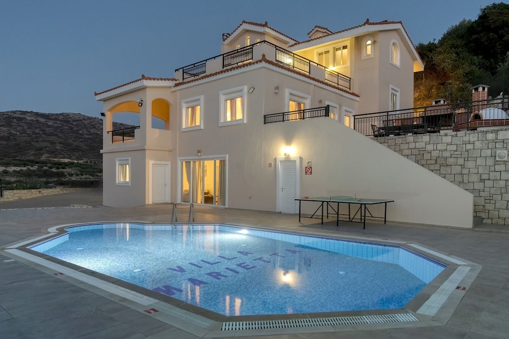 Villa Marietta by Estia — 5-Star Luxury Hotel in Hersonissos, Greece