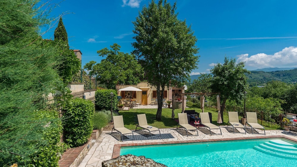 Antica Filanda 10 in Arezzo — 4-Star Luxury Hotel in Arezzo, Italy