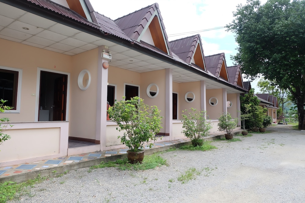 Fuangfoo Hotel in Wiang Pa Pao, Thailand