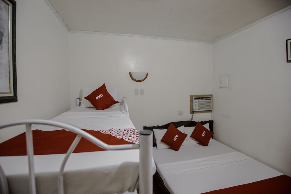 OYO 741 Sierra Travellers Inn in Tagaytay, Philippines