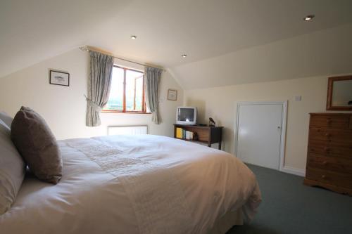 Dunkery View - carbon neutral hotel in Minehead