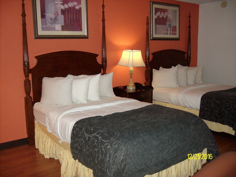 Charleston Grand Hotel - photo 10