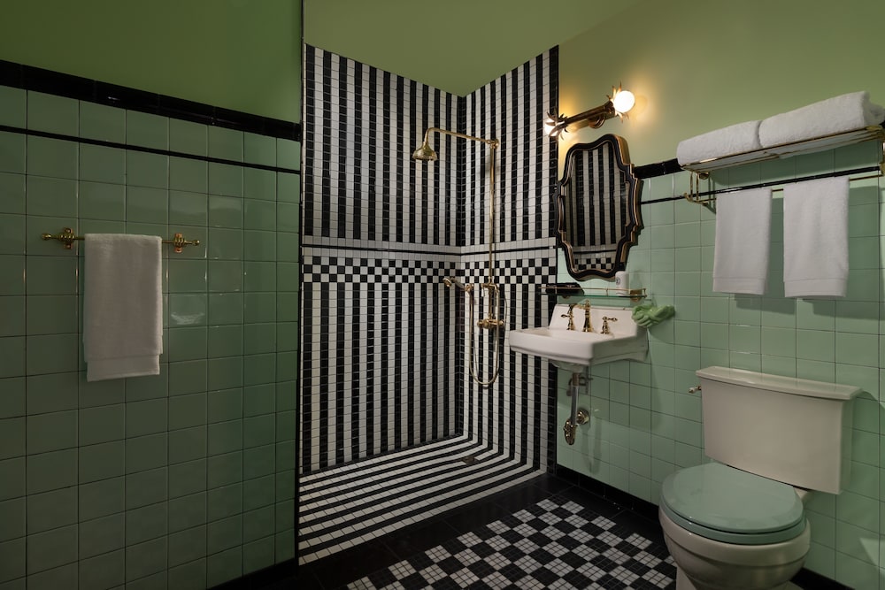 The Lafayette Hotel Swim Club & Bungalows - photo 36