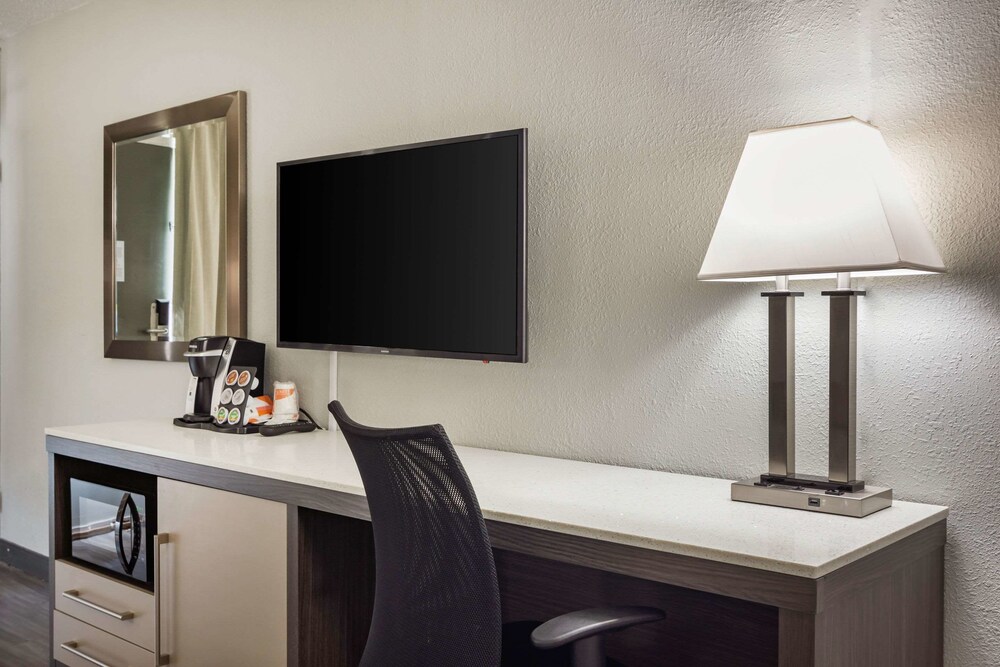 Travelodge Cartersville - photo 7