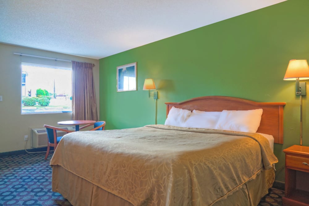 Economy Inn by OYO Ashburn I 75 - photo 11