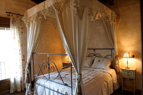 Complejo Rural El Marañal — 4-Star Luxury Hotel in Caspuenas, Spain