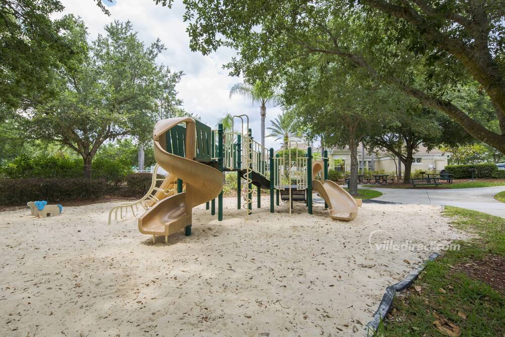 Sunshine Station Spacious 4 bed Windsor Palms resort home that's close to Disney - photo 28