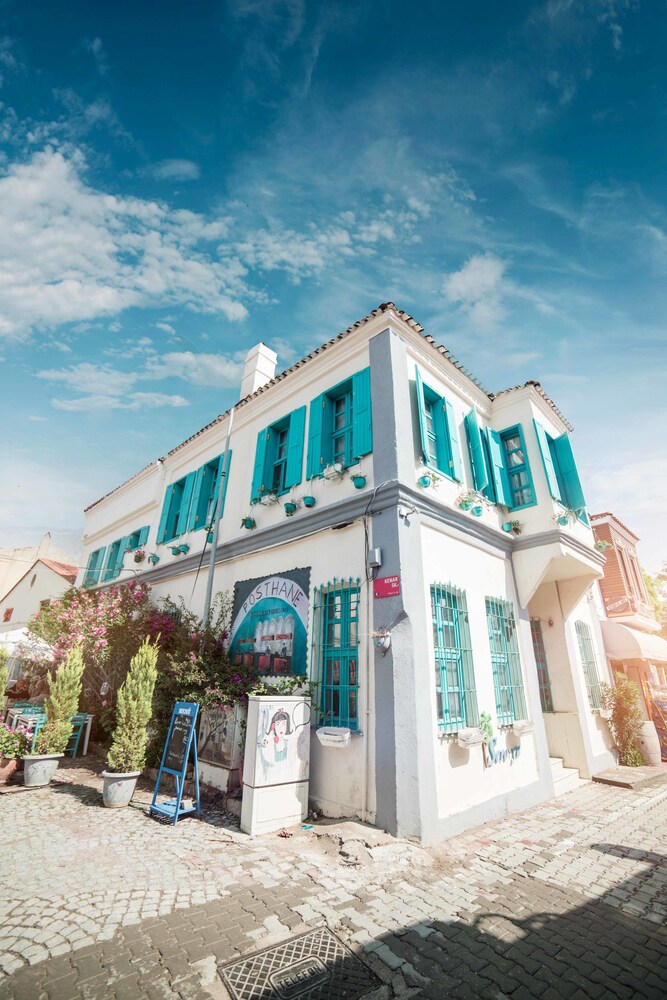 Posthane Hotel - carbon neutral hotel in Bozcaada