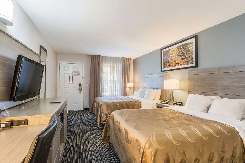 Quality Inn Gallatin Nashville Metro - photo 18
