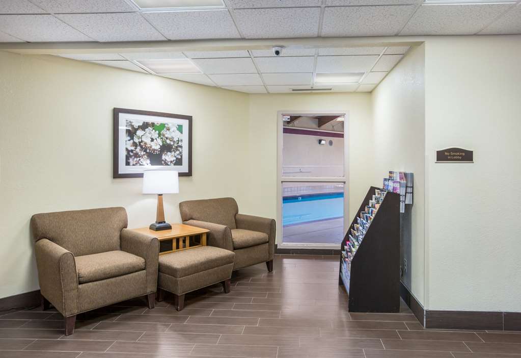 Quality Inn & Suites Lawrence University Area - photo 7