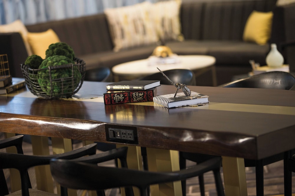 Renaissance Baltimore Harborplace Hotel - photo 3