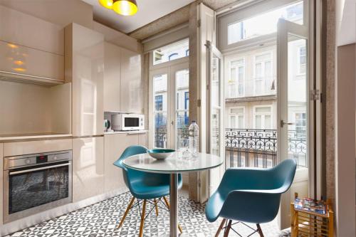 Luxury Apartment In Cardosas — 4-Star Luxury Hotel in Porto, Portugal
