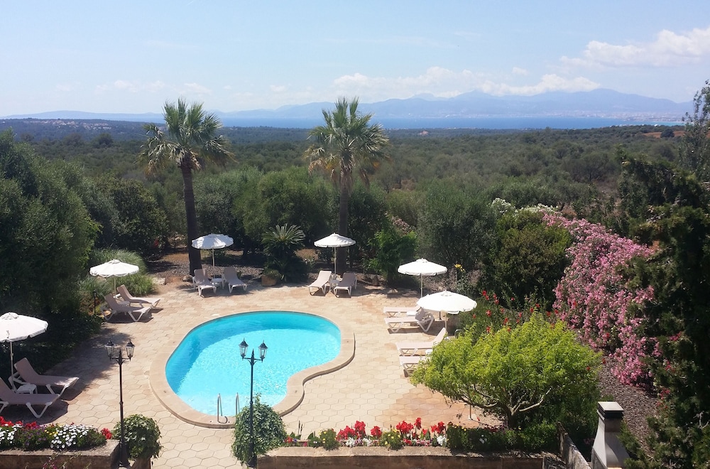 Villa Son Granada — 4-Star Luxury Hotel in Llucmajor, Spain