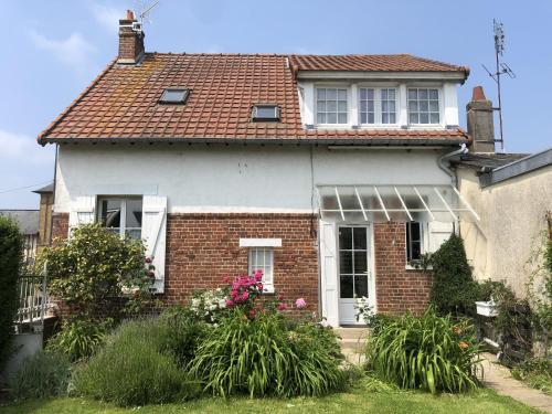 Saint exupery - carbon neutral hotel in Offranville