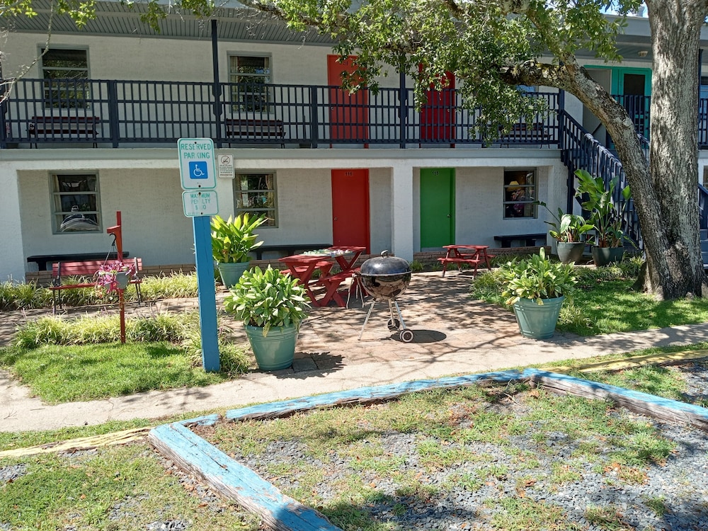 Captain's Cove Motel - photo 21