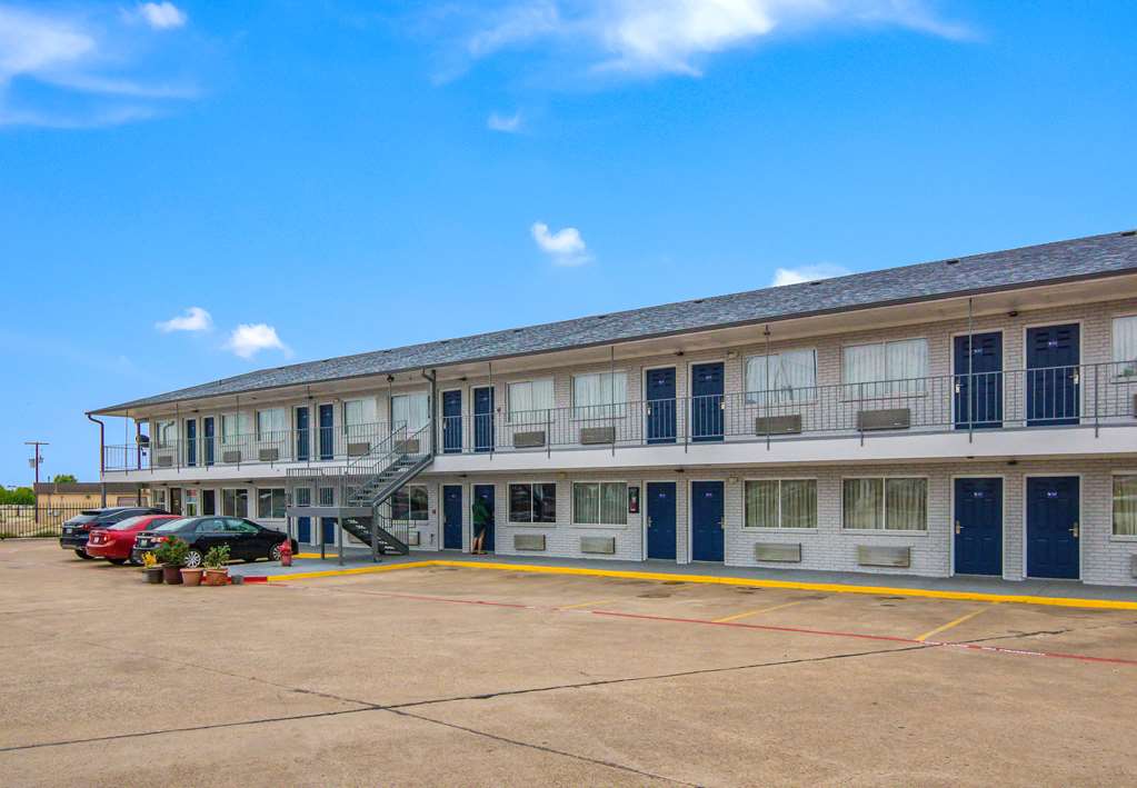 Knights Inn North Richland Hills - photo 24