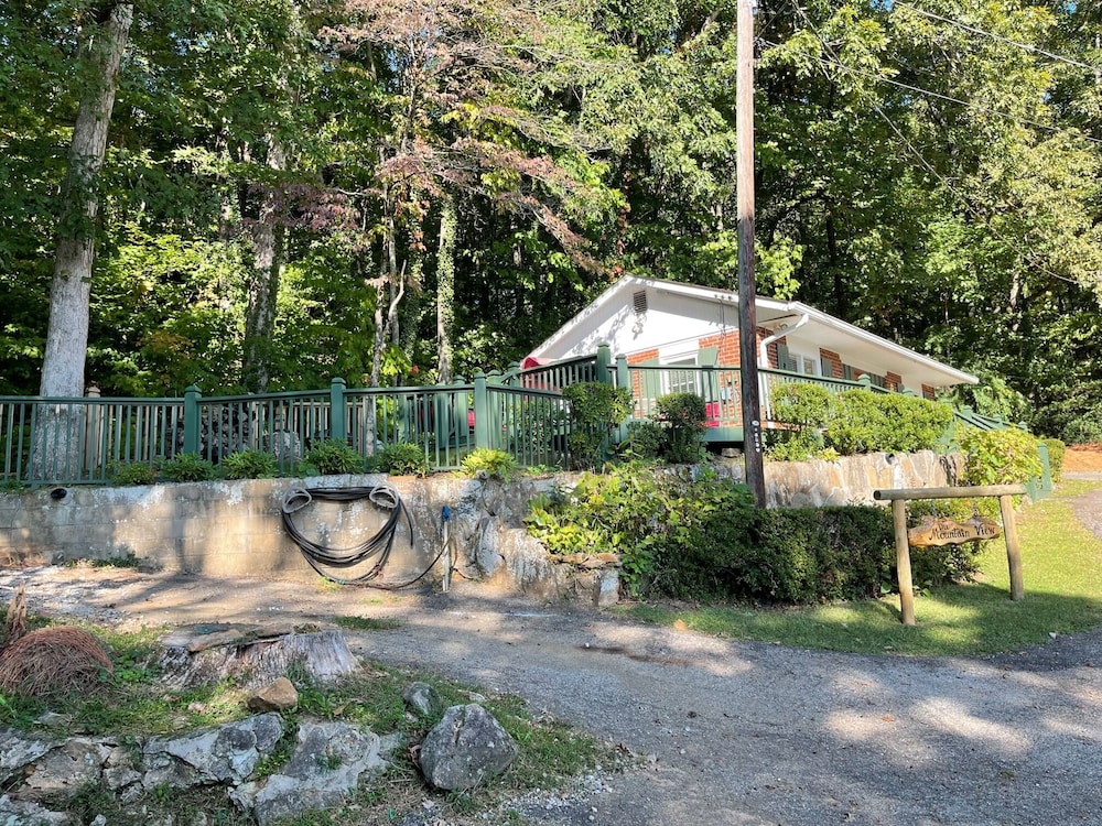 Mountain Aire Cottages & Inn - photo 201
