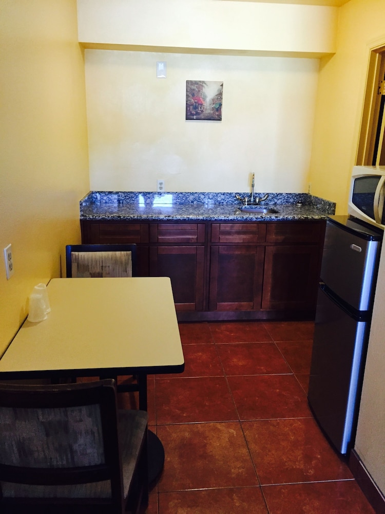 Mesa Oasis Inn & Motel - photo 8