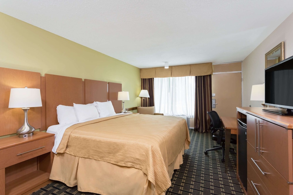 Clarion Inn Southern Pines Pinehurst - photo 13