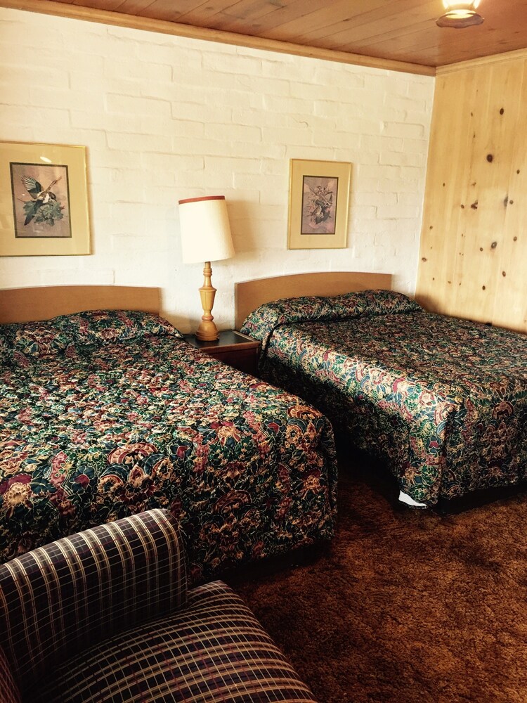 Lovelock Inn - photo 5