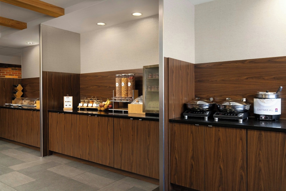 Fairfield Inn & Suites by Marriott Chattanooga - photo 18