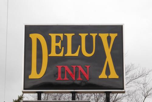 Delux Inn - photo 28
