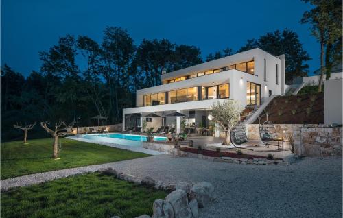 Awesome Home In Zminj With Wifi — 5-Star Luxury Hotel in Zminj, Croatia
